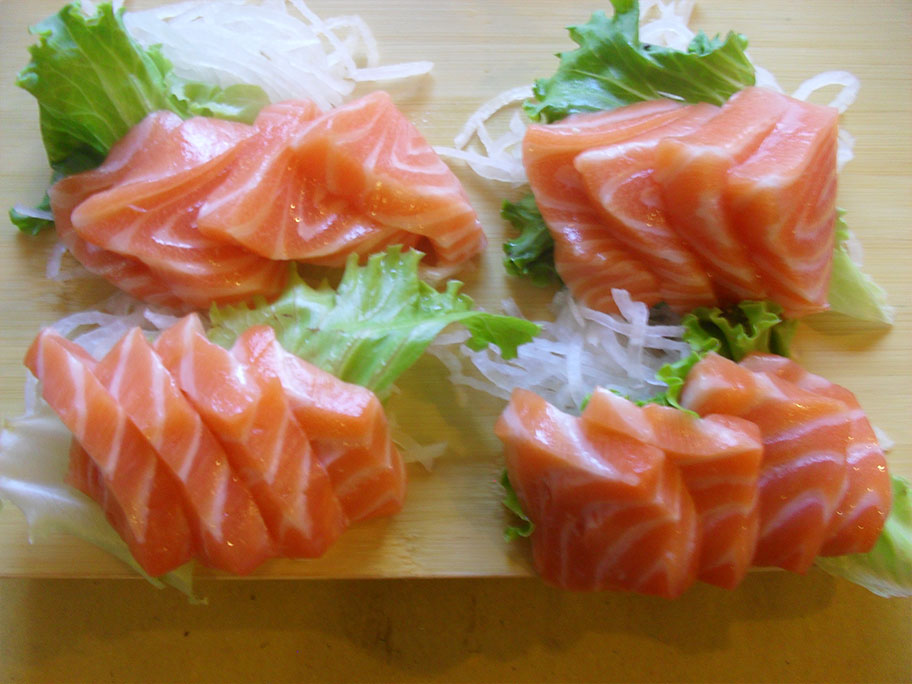 SASHIMI SALMONE