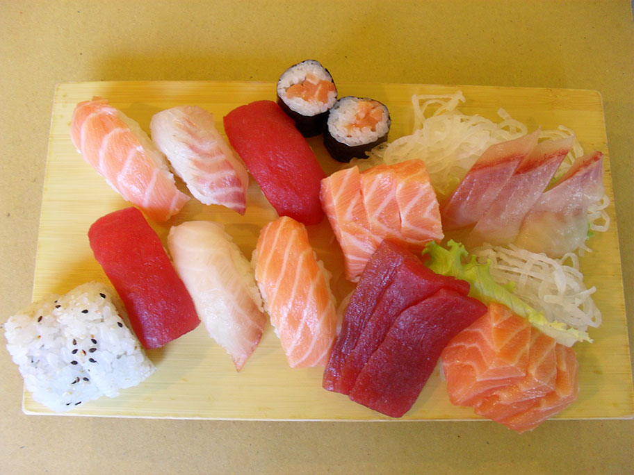 SUSHI SASHIMI 1264