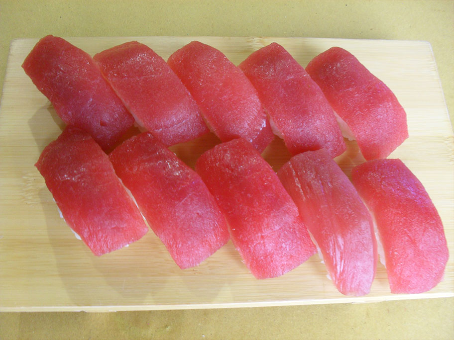 SUSHI TONNO 10PZ