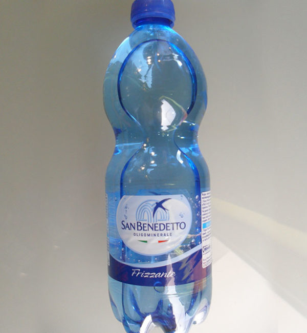 acqua 50cl frizzante